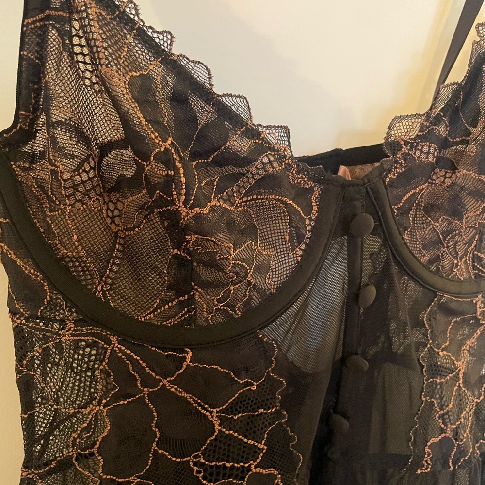 La Vie En Rose Black Lace Nightgown - Picture 2 of 7